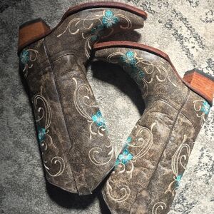 Circle G Brown Ankle Boots with Turquoise Floral Embroidery